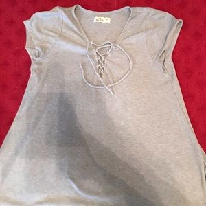 grey short sleeve hollister shirt size:M